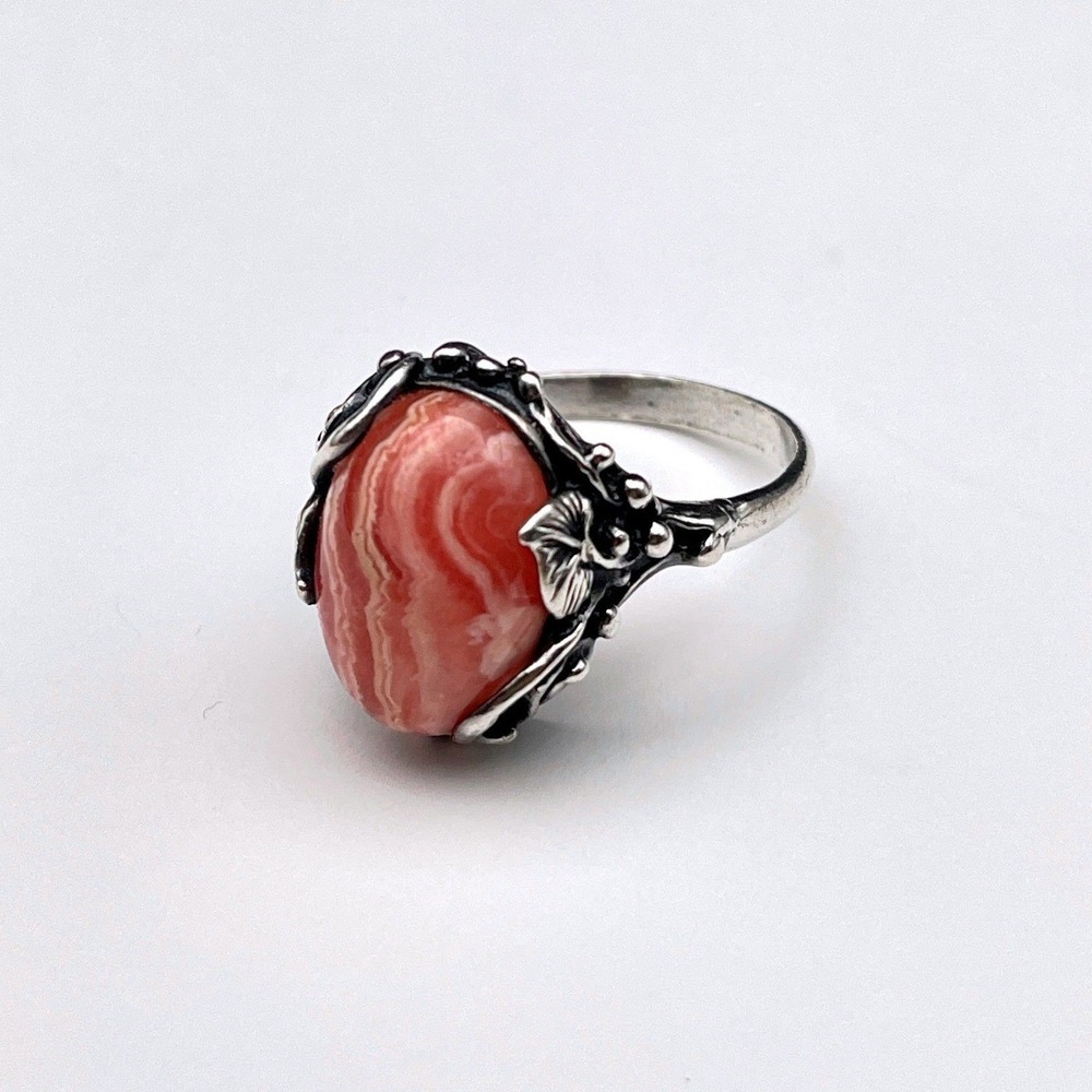 Vintage Pink Rhodochrosite Floral Ring Dainty Feminine Jewelry - Picture 5 of 11